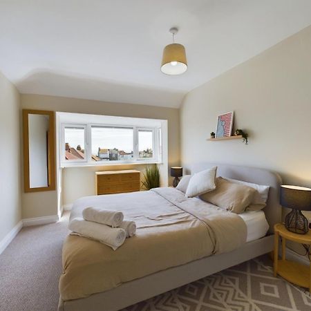 Stones Throw - Stunning House, Mins From Beach And Dogs Welcome 布罗德斯泰 外观 照片